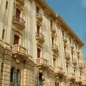 dimora-tamborino.lecce-hotels.com/